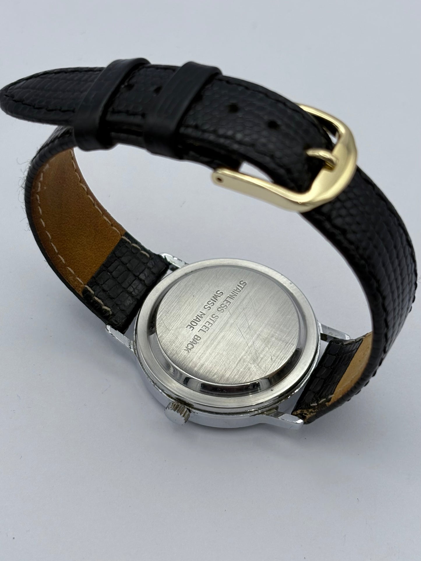 Avia Quartz Vintage Men’s Watch.