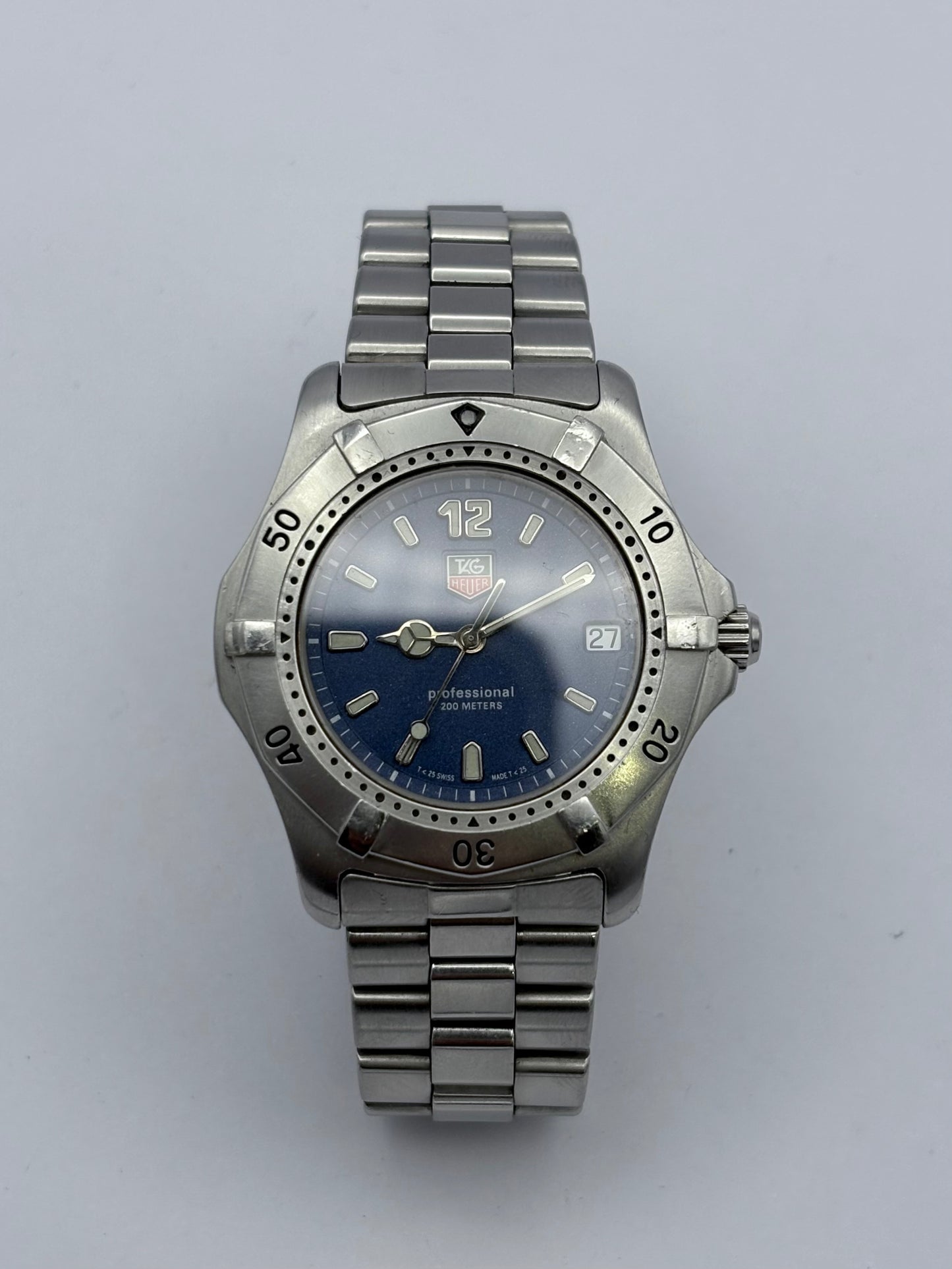 Tag Heuer 2000 38mm full size men’s quartz watch.