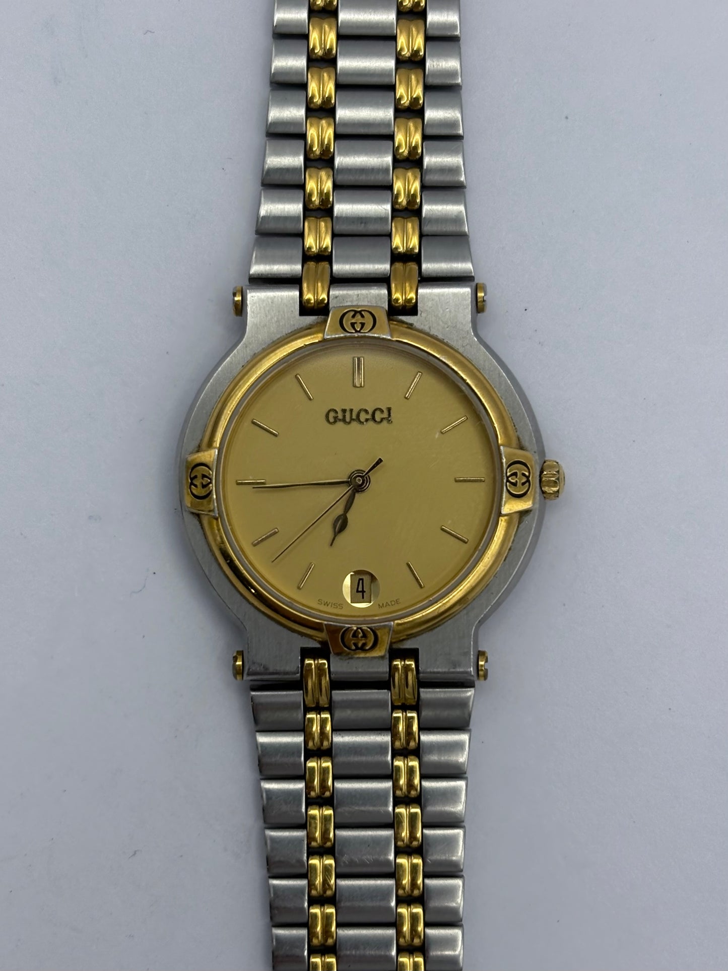 Gucci 9000M 1990s vintage men’s/Unisex watch