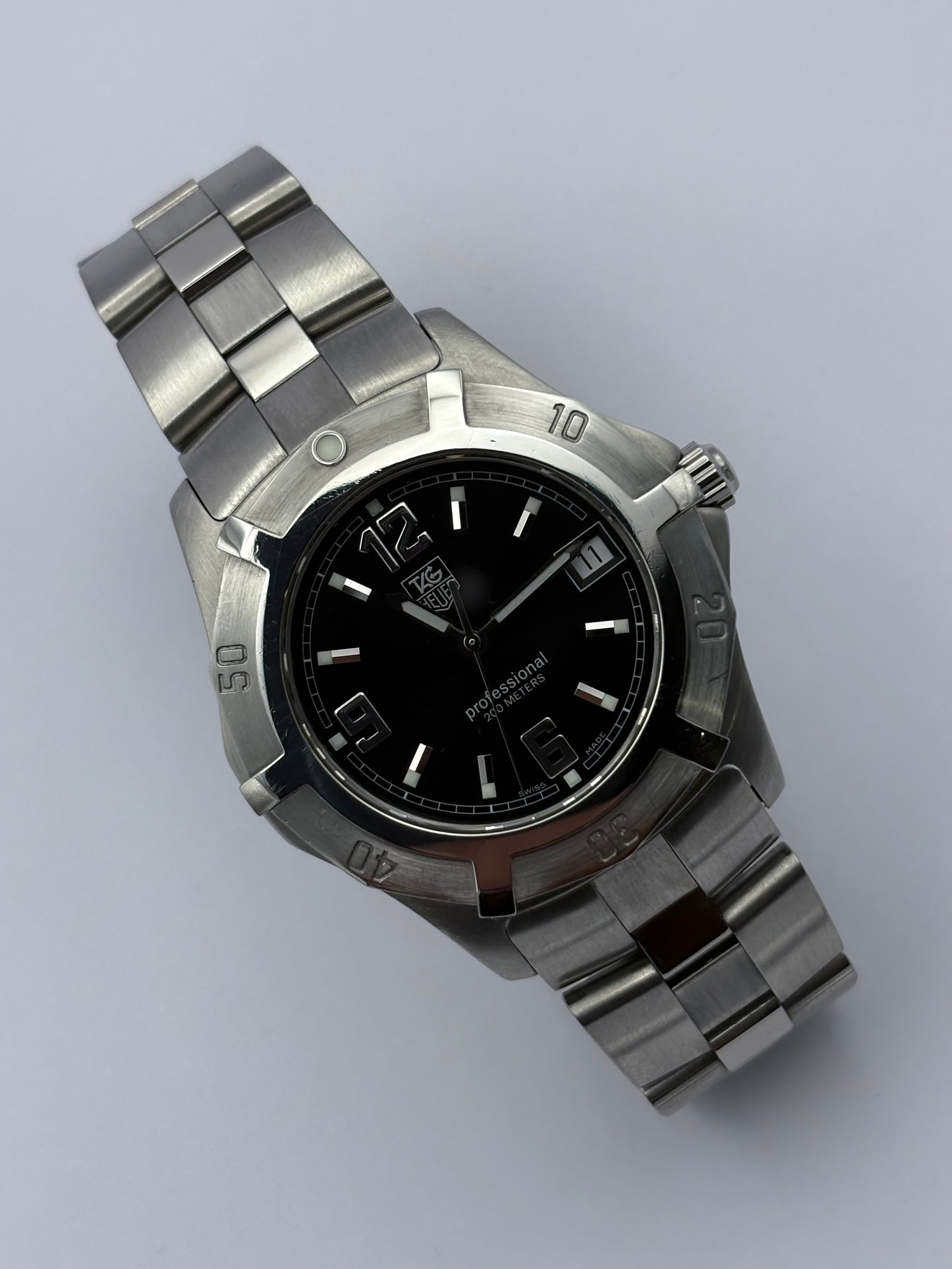 Tag Heuer 2000 Exclusive 38mm men’s quartz watch