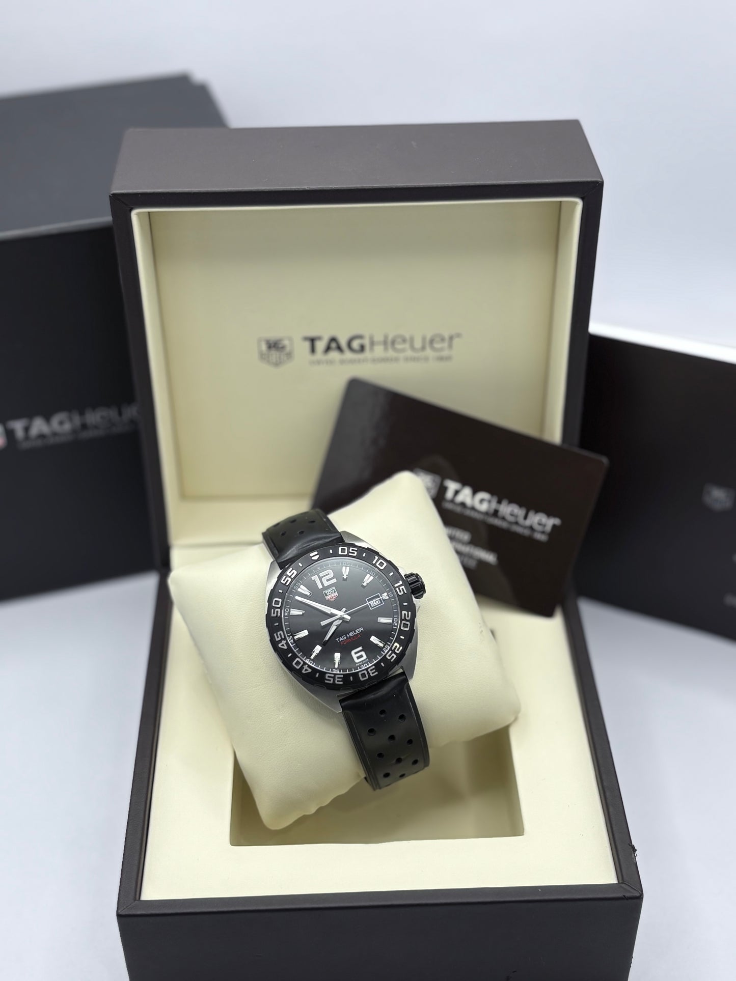 Tag Heuer Formula 1: WAZ1110 43mm Quartz men’s watch