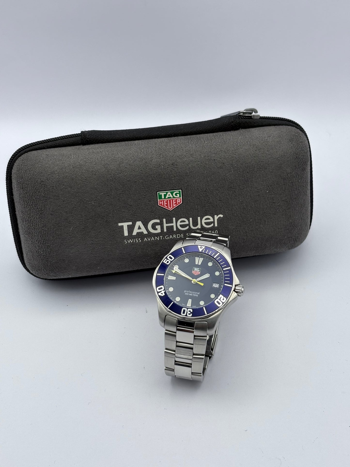 Tag Heuer Aquaracer WAB1112 Quartz Men’s Watch