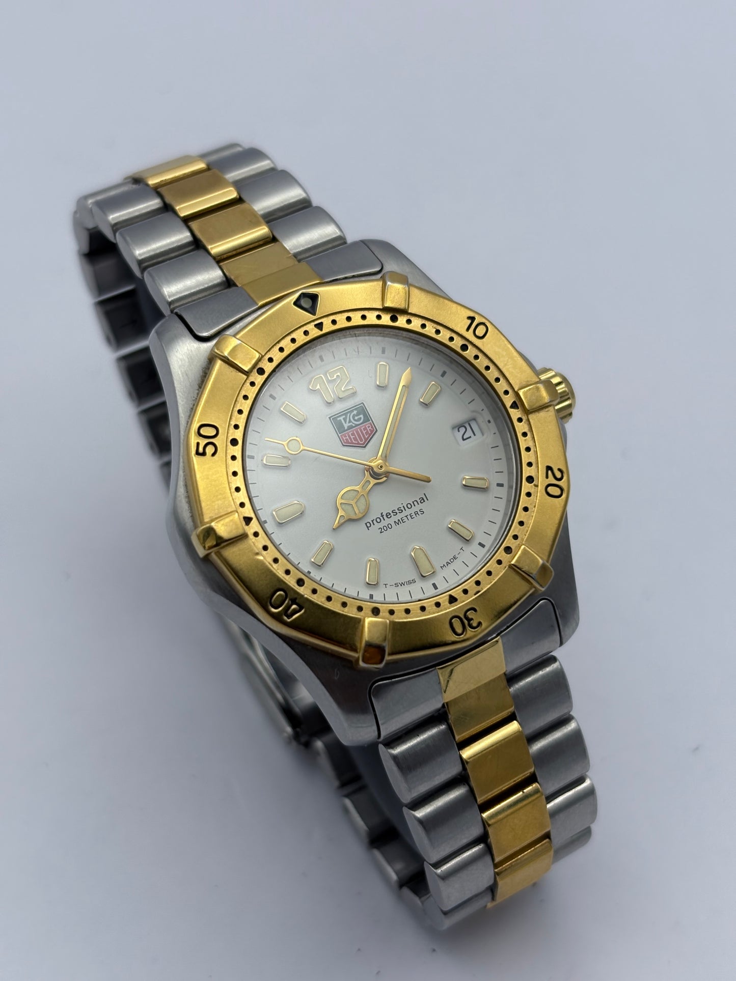 Tag Heuer 2000 mid size 35mm quartz men’s/unisex watch
