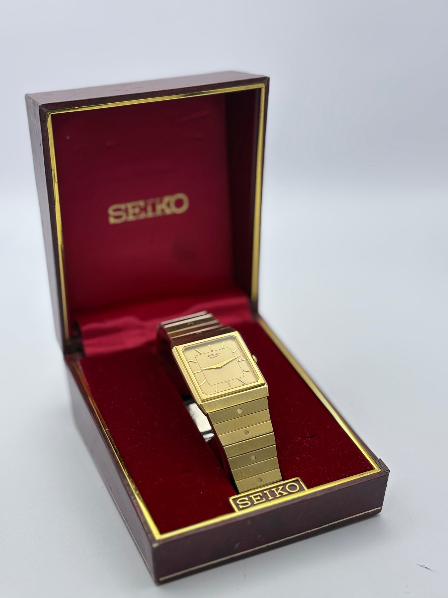 Seiko Tank 1982 Vintage Men’s Watch
