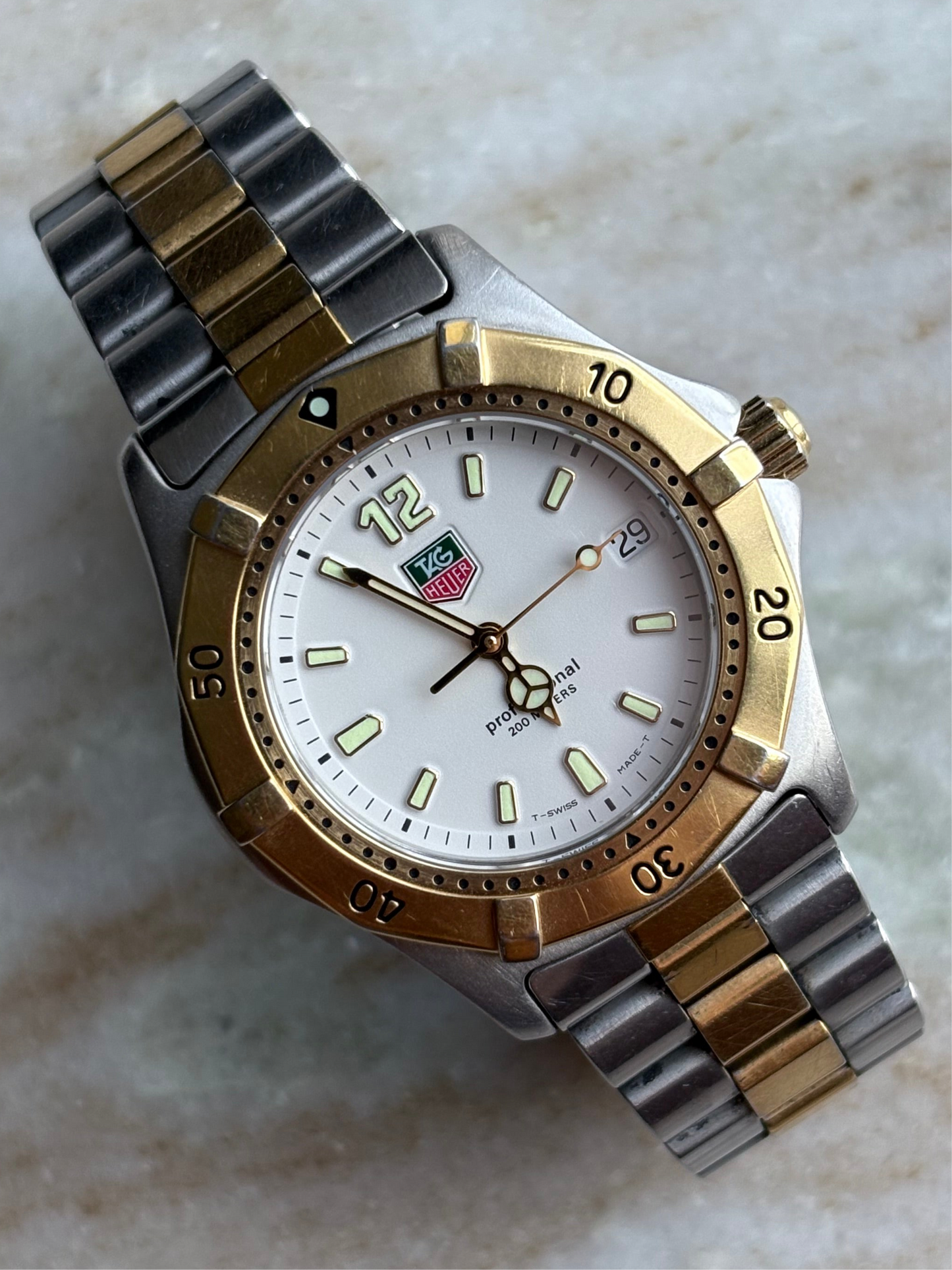 Tag Heuer 2000 WK1120 Quartz men’s watch 38mm