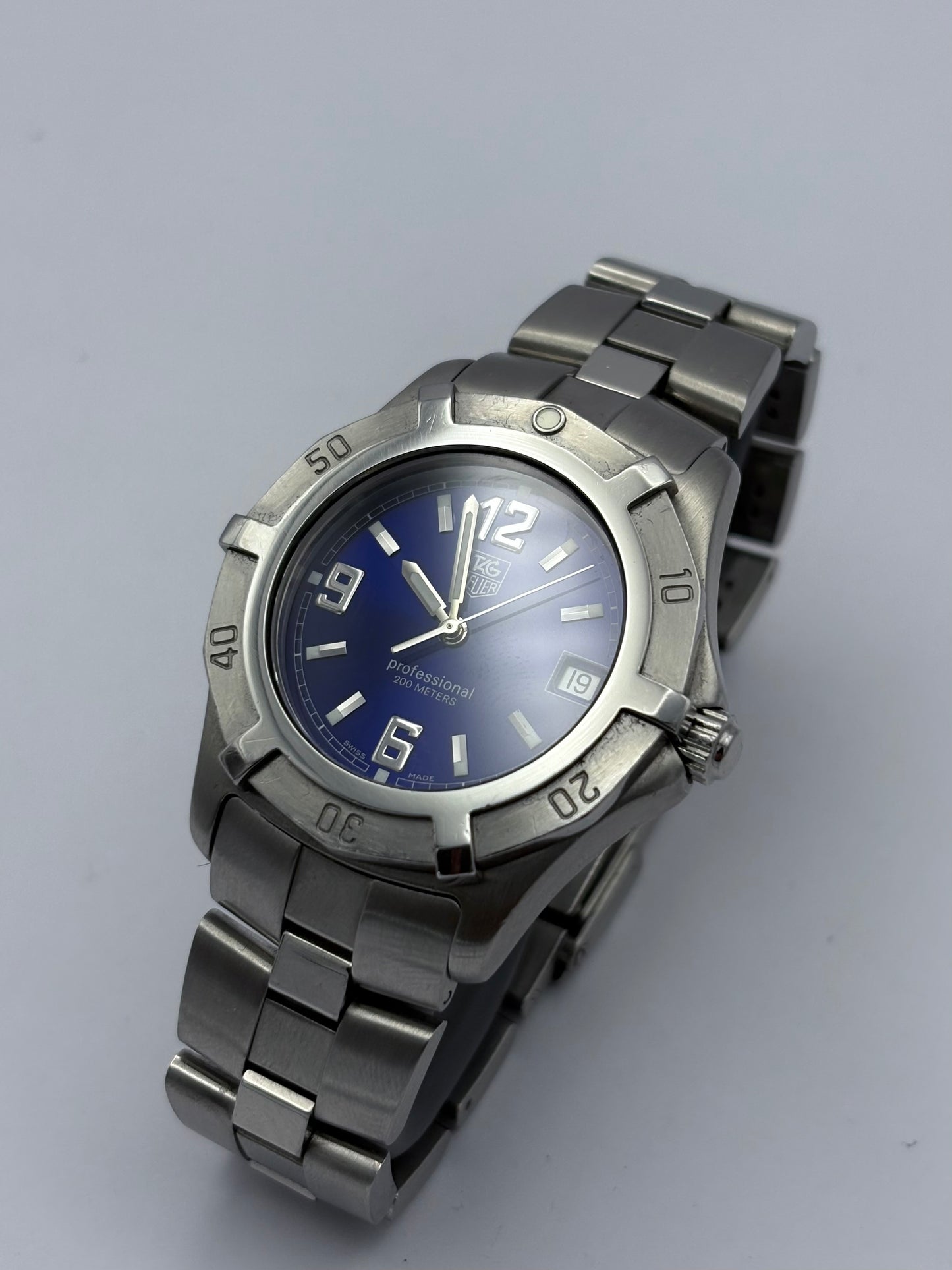 Tag Heuer 2000 Exclusive men’s quartz watch