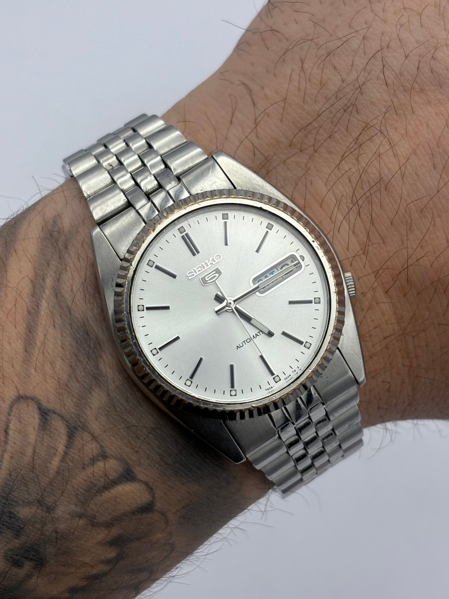 Seiko Dolce 1990 quarts men’s/unisex dress watch.