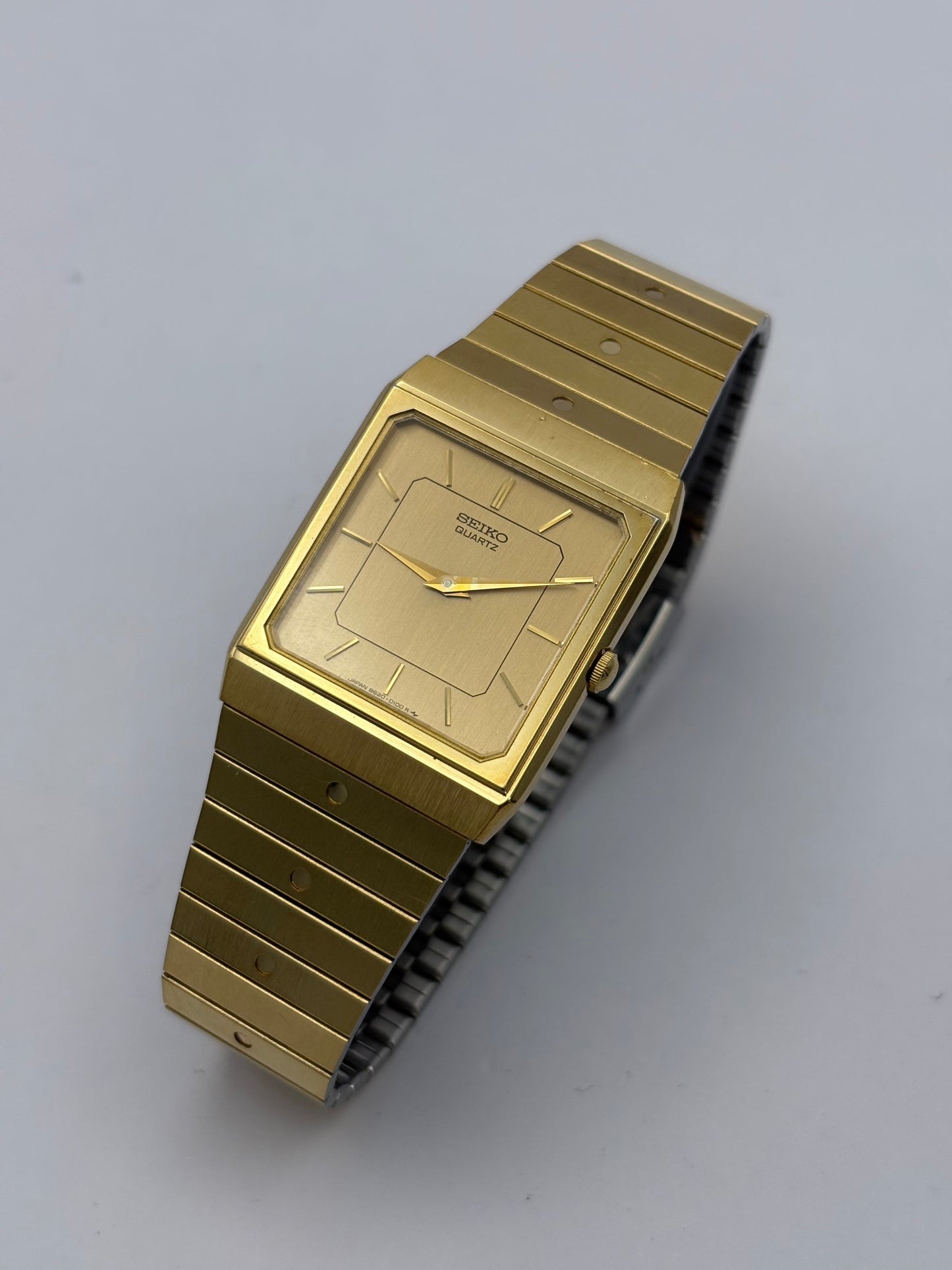 Seiko Tank 1982 Vintage Men’s Watch
