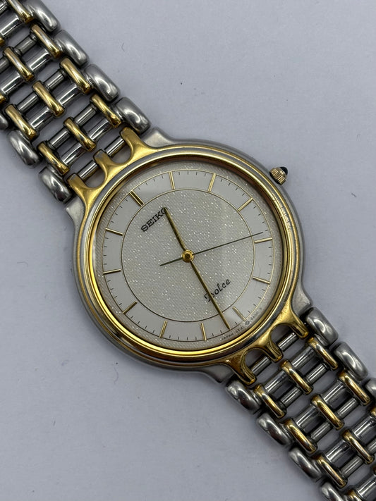 Seiko Dolce 1990 quarts men’s/unisex dress watch.