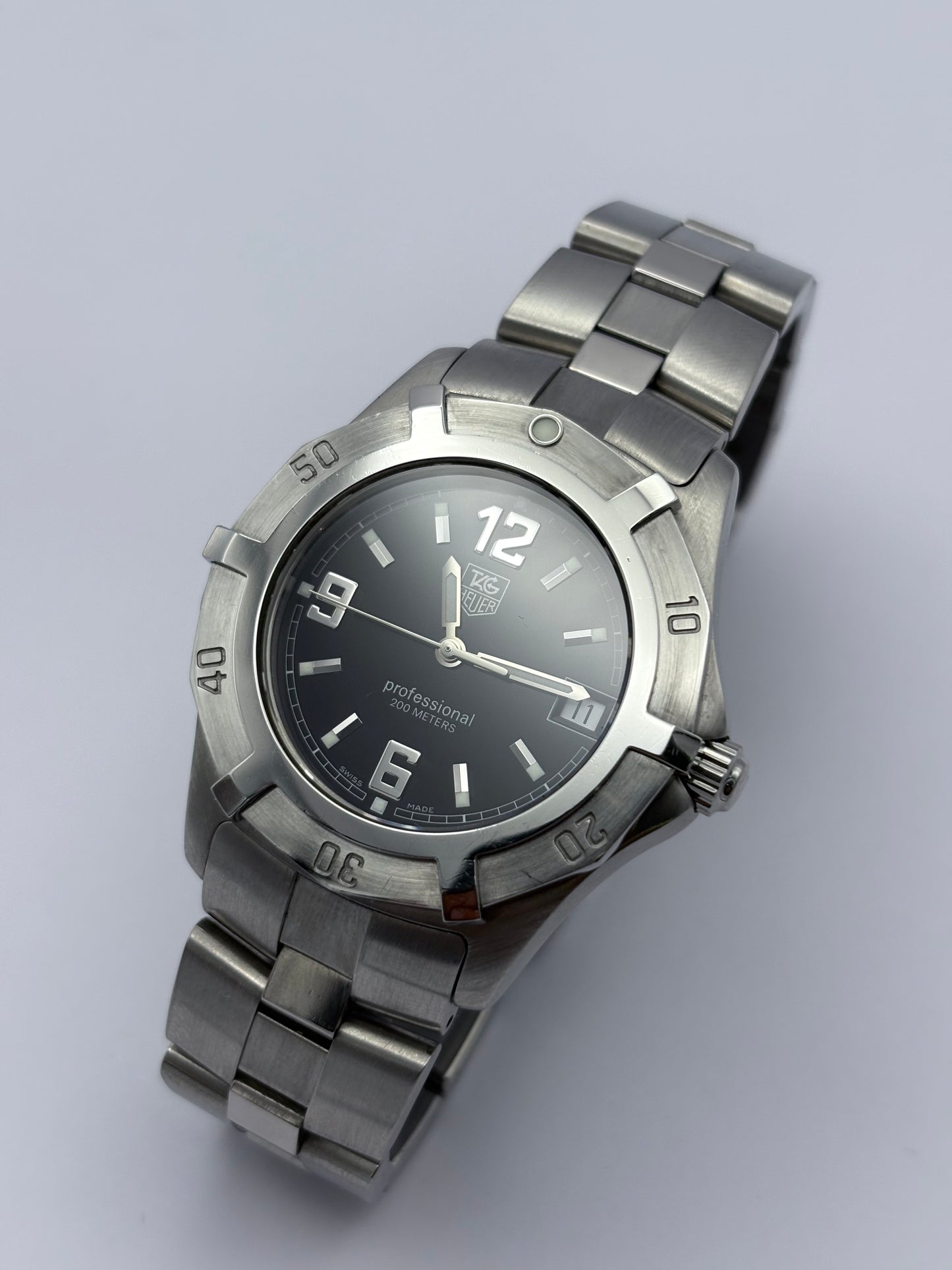 Tag Heuer 2000 Exclusive 38mm men’s quartz watch
