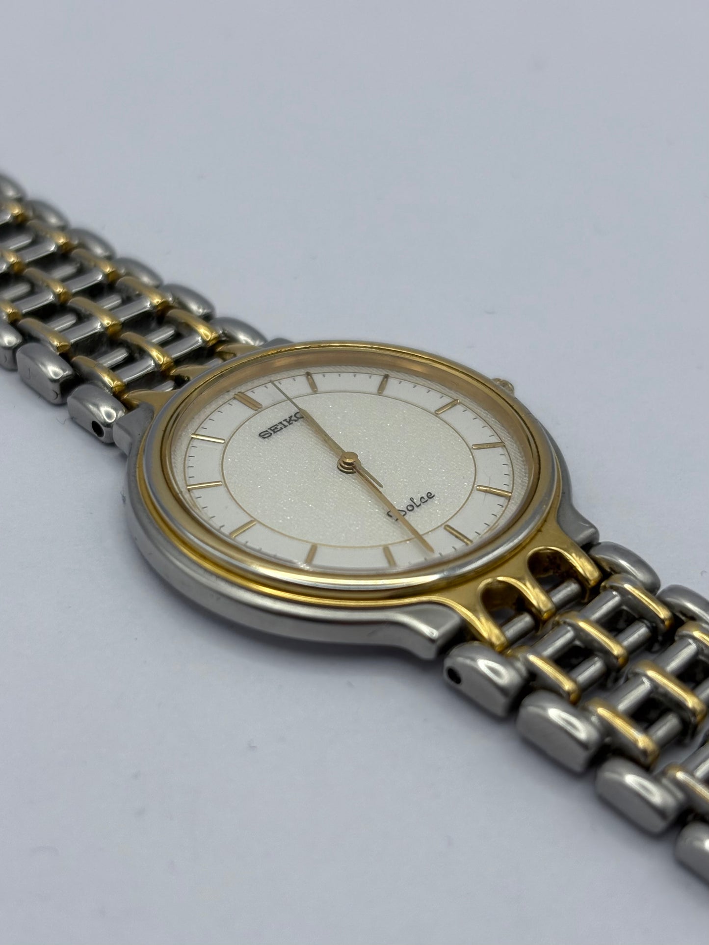 Seiko Dolce 1990 quarts men’s/unisex dress watch.