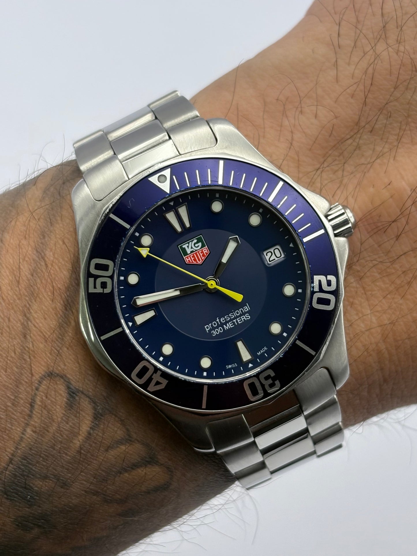 Tag Heuer Aquaracer WAB1112 Quartz Men’s Watch