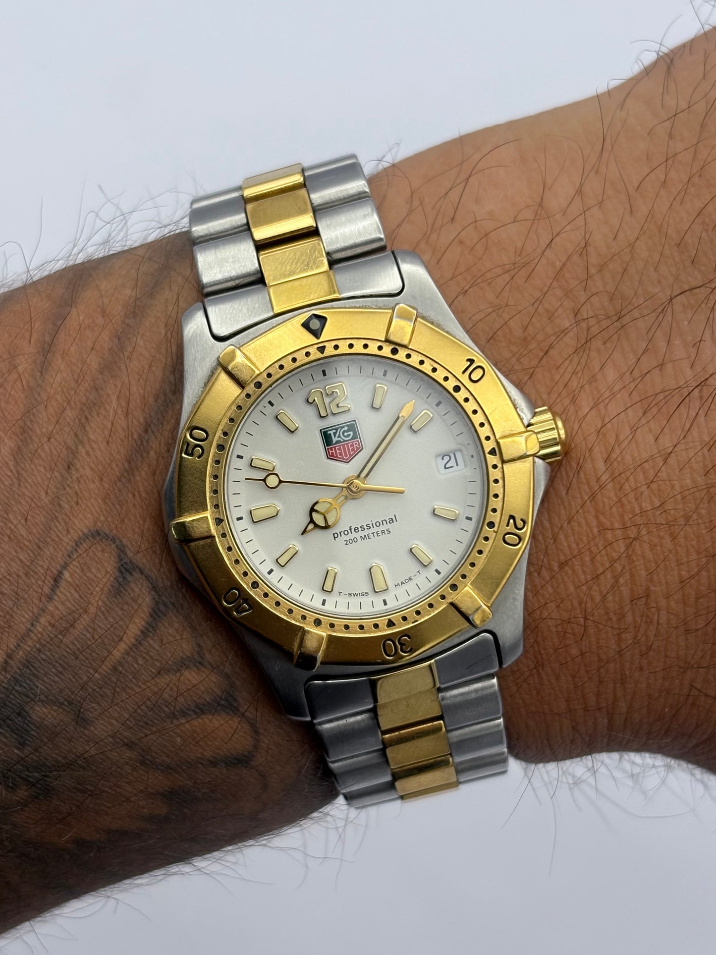 Tag Heuer 2000 mid size 35mm quartz men’s/unisex watch