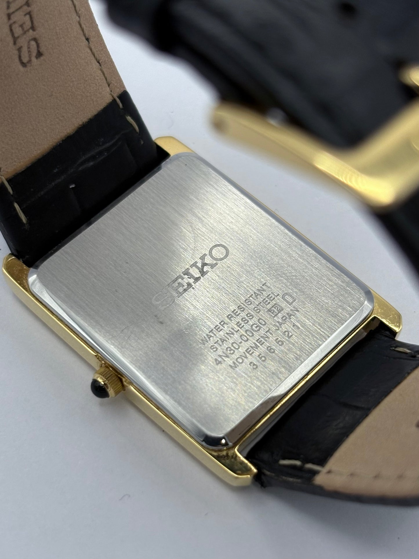 Seiko Tank: men’s Quartz watch