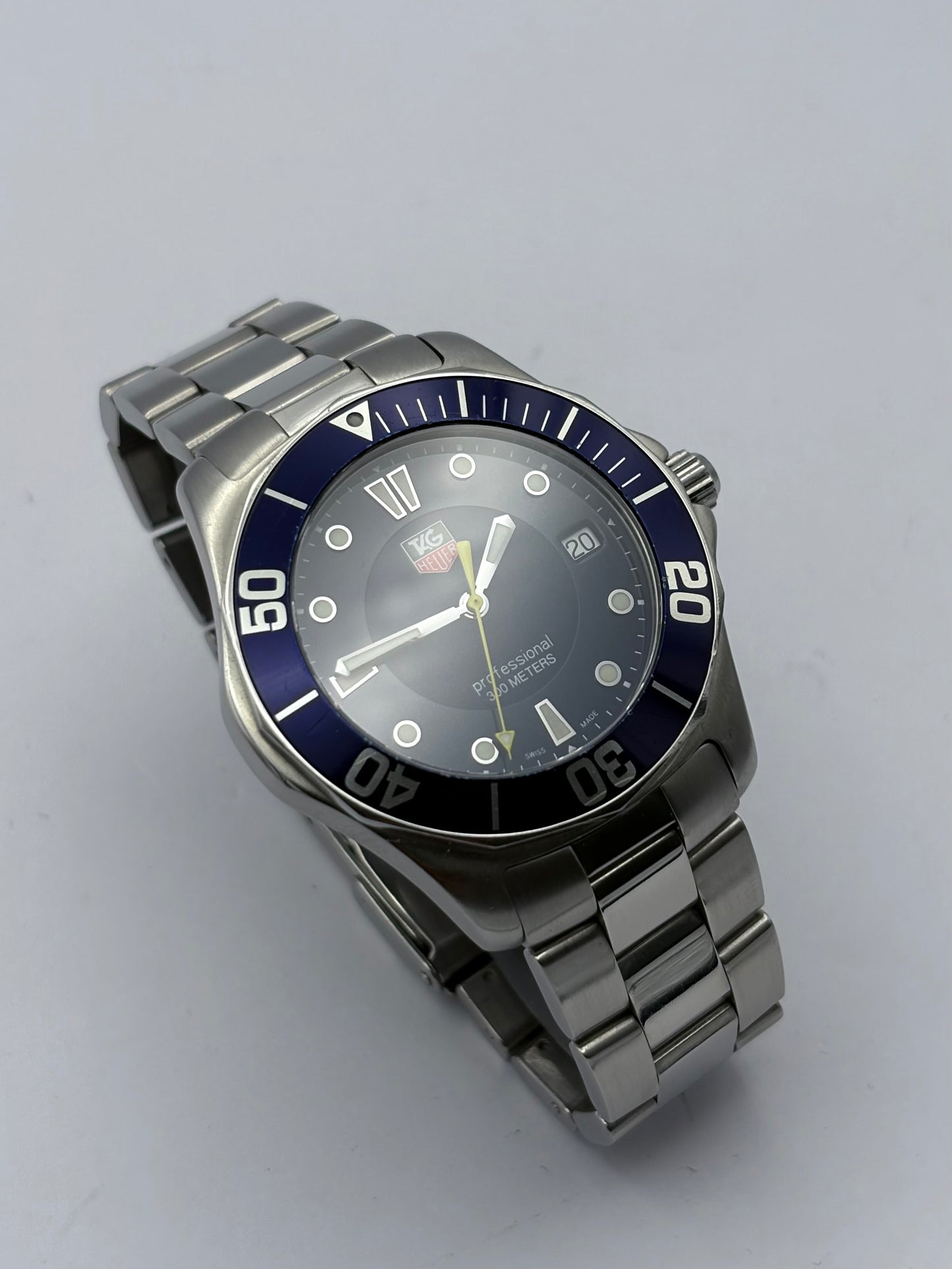 Tag Heuer Aquaracer WAB1112 Quartz Men’s Watch