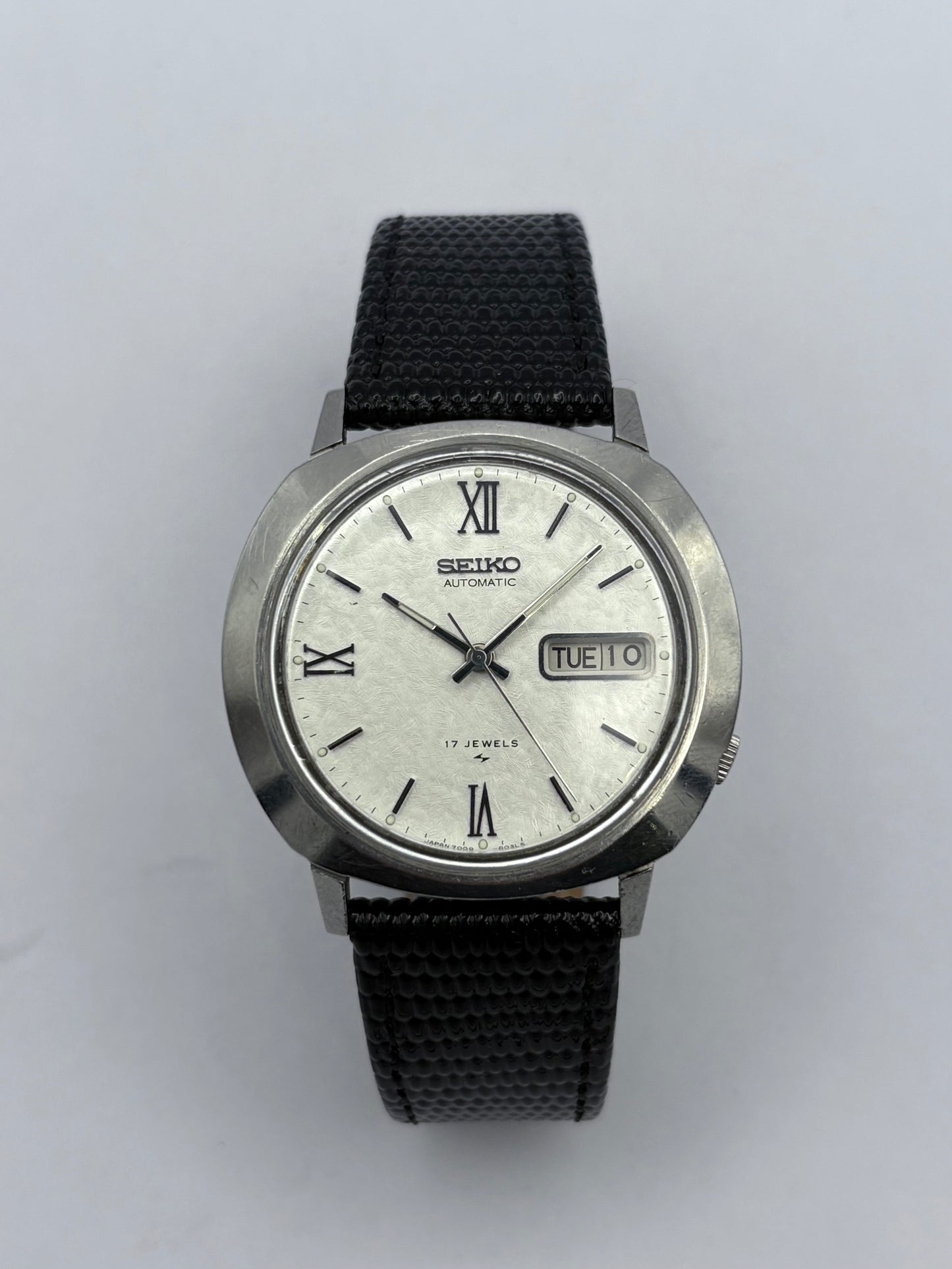 Seiko snowflake dial ref:7009-8030