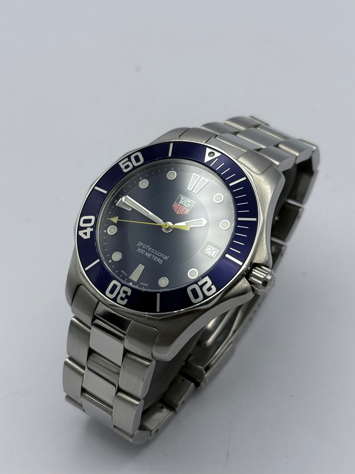 Tag Heuer Aquaracer WAB1112 Quartz Men’s Watch