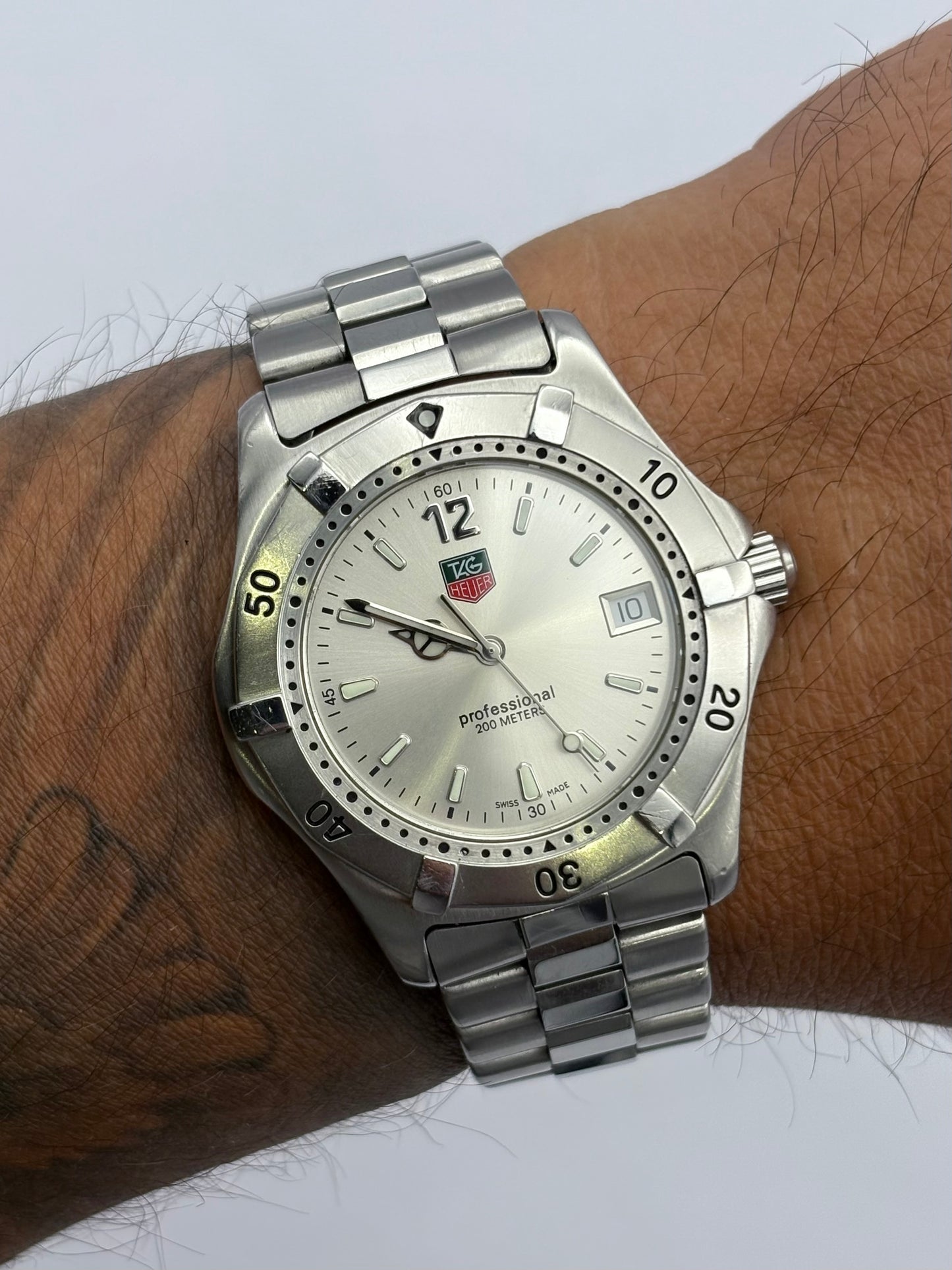 Tag Heuer 2000 38mm full size men’s watch