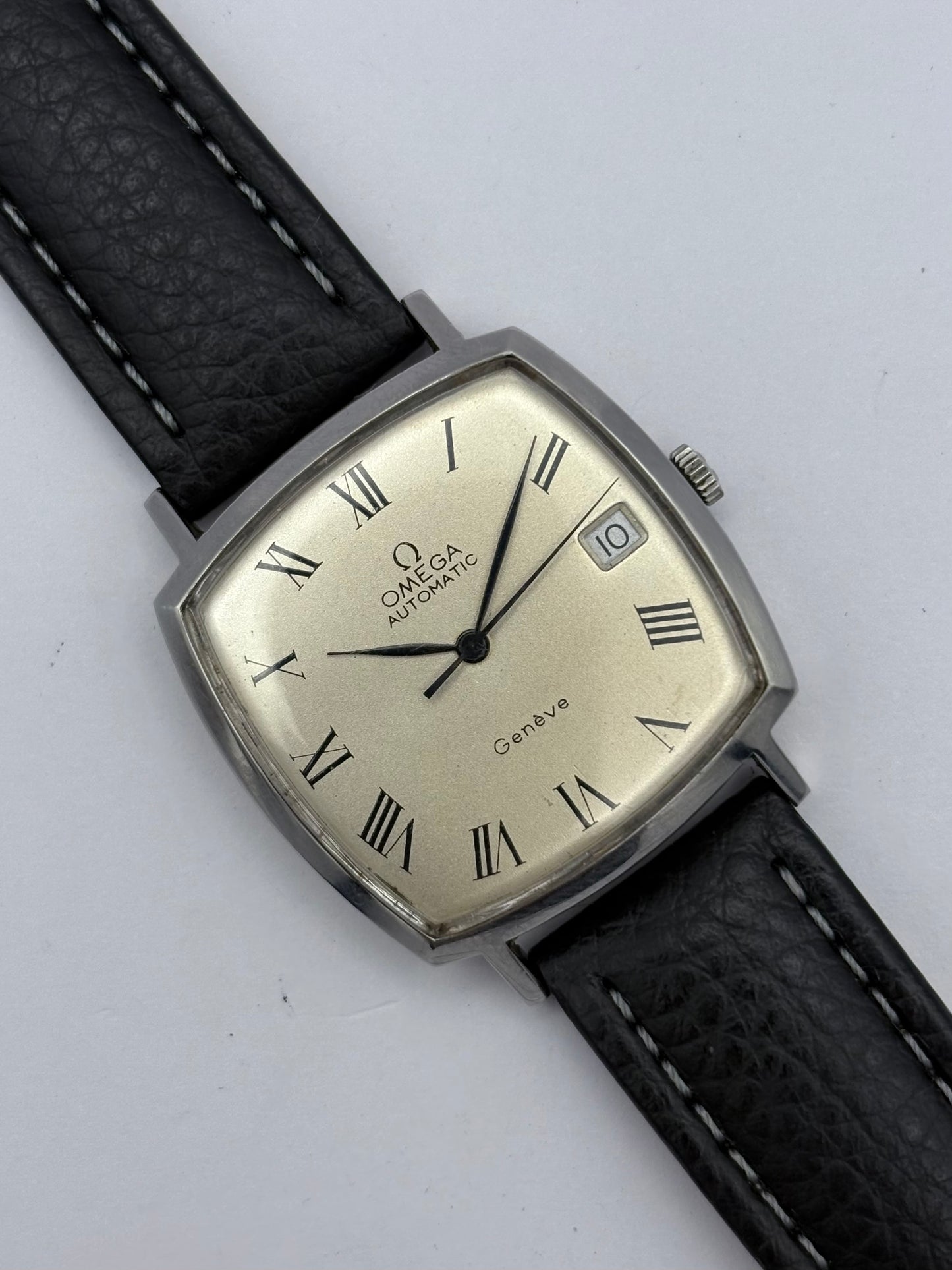 Omega Genéve 1970s automatic vintage watch