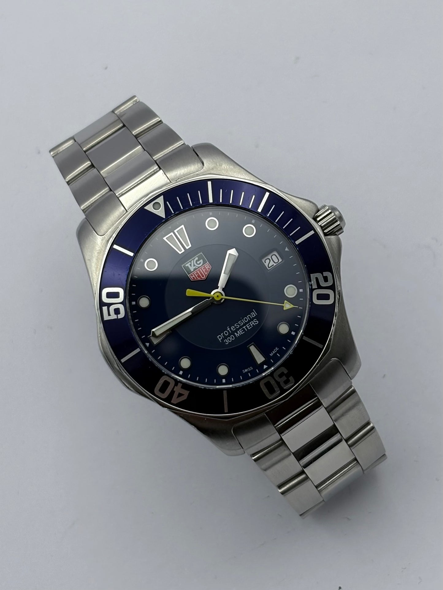 Tag Heuer Aquaracer WAB1112 Quartz Men’s Watch
