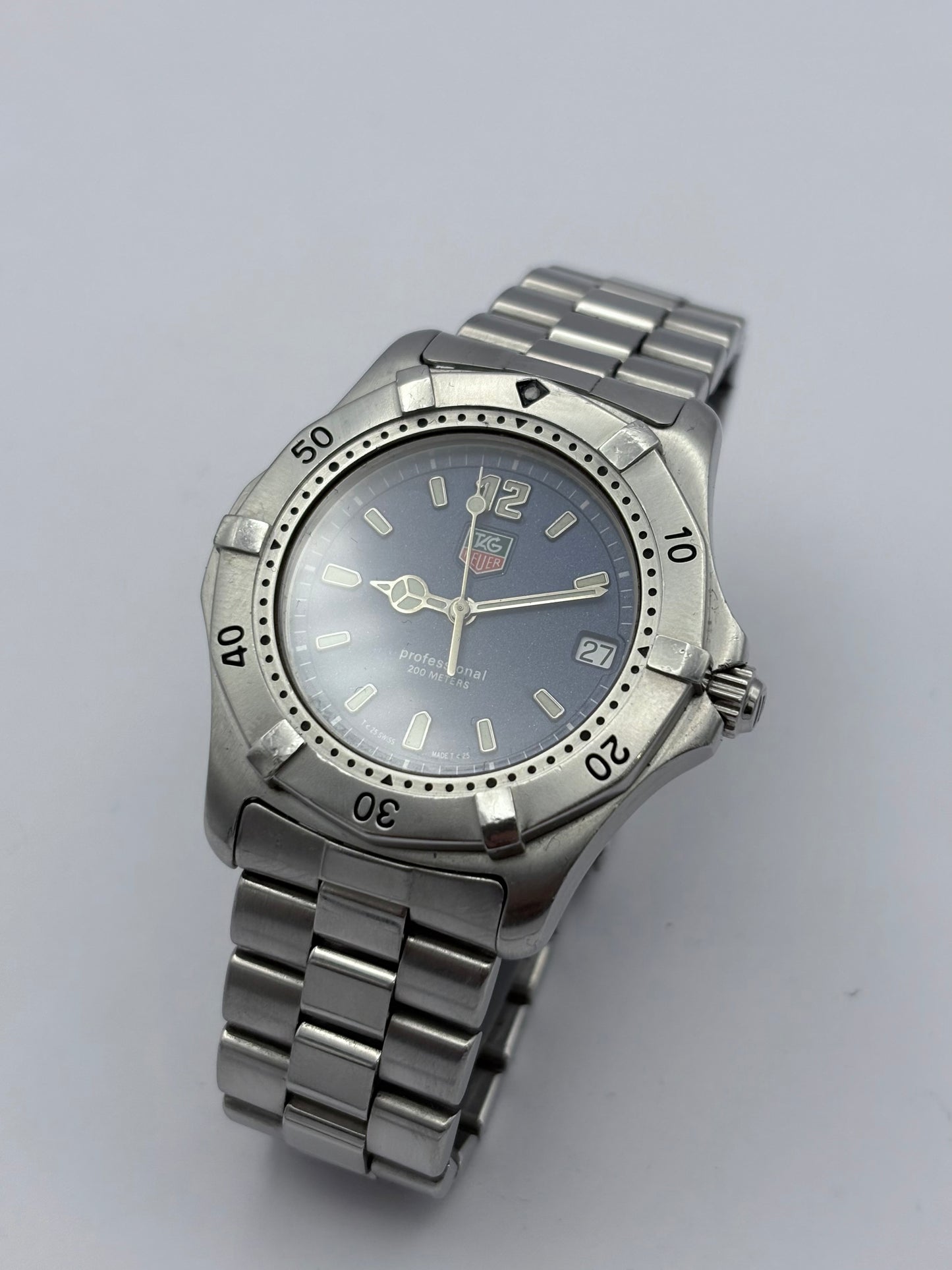 Tag Heuer 2000 38mm full size men’s quartz watch.