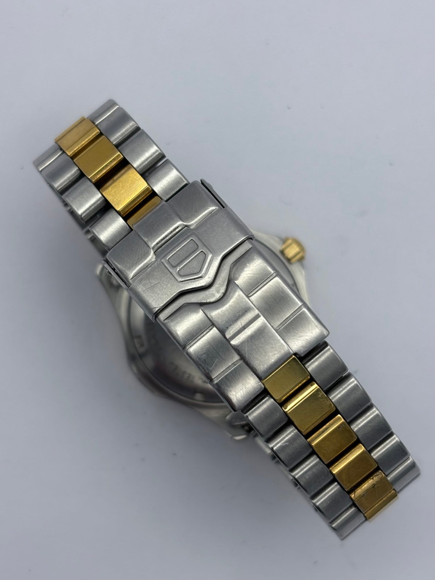 Tag Heuer 2000 mid size 35mm quartz men’s/unisex watch
