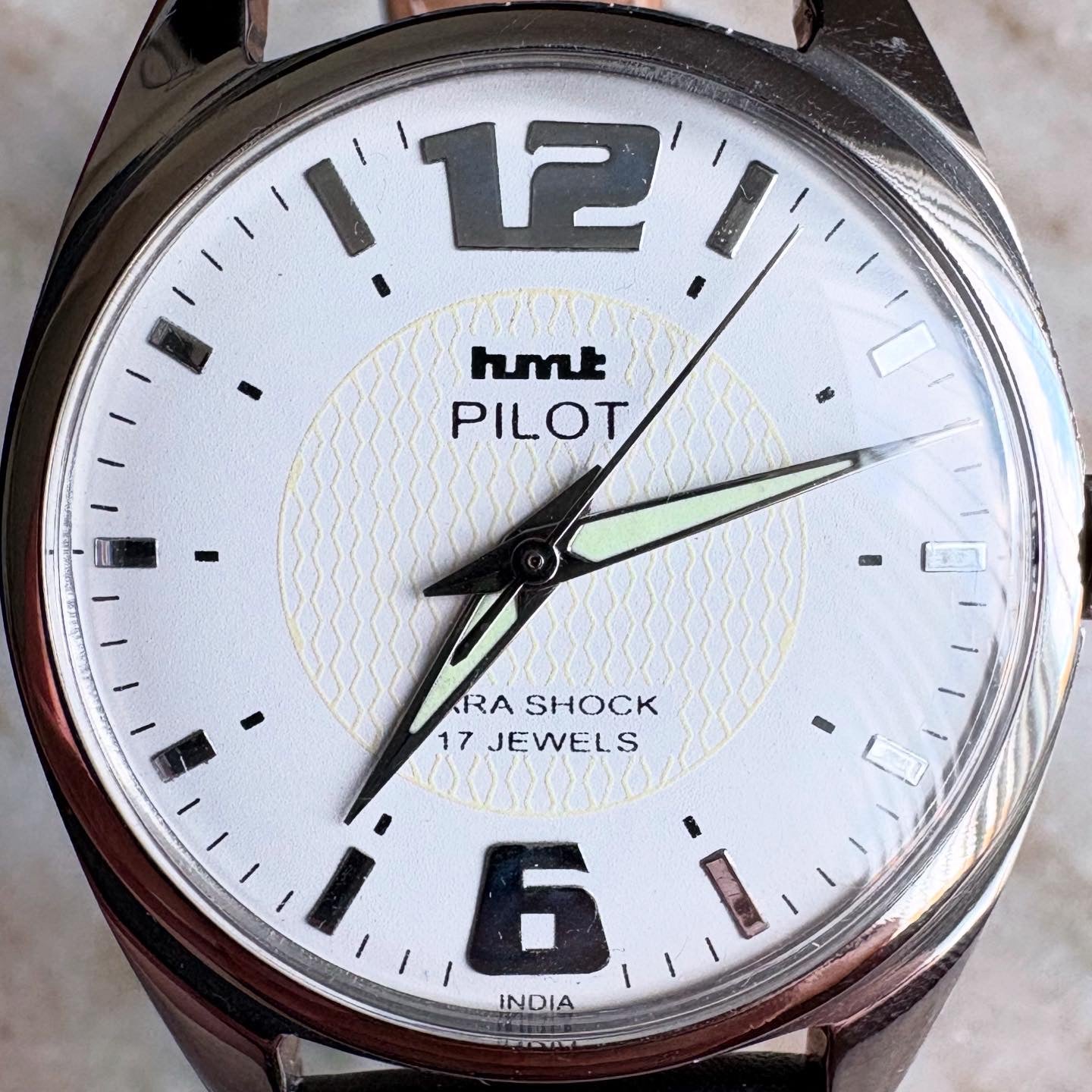HMT Pilot 17 Jewels Parashock: Manual Wind Vintage Men’s Watch