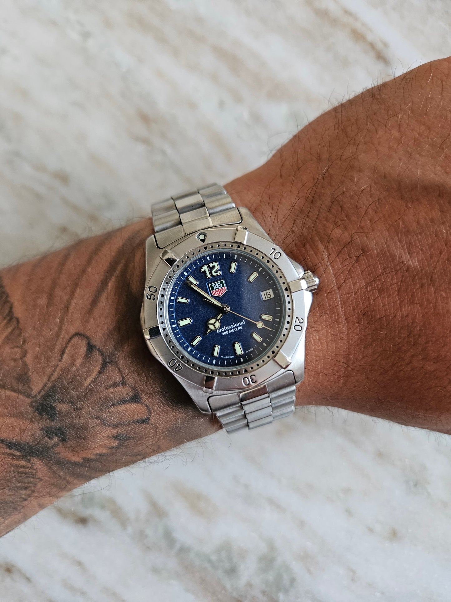 Tag Heuer 2000 WK1113 Quartz Men's Watch