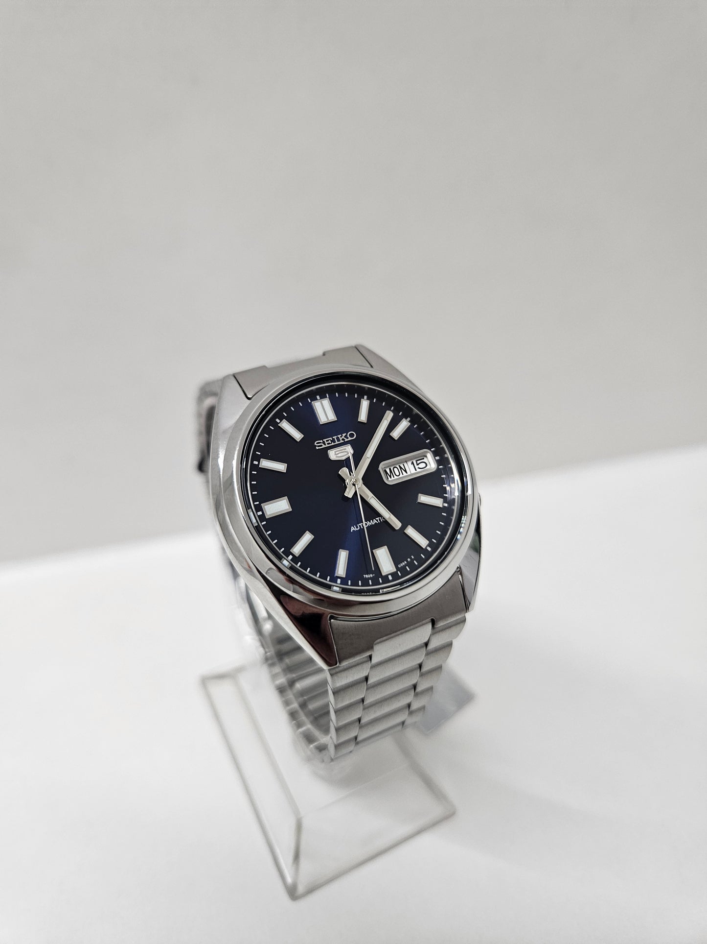 Seiko 5 SNXS77K